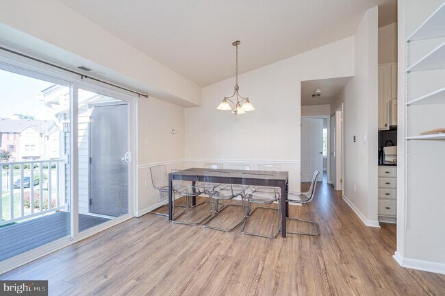 Building Photo - 1600 Berry Rose Ct