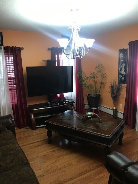 Living room - 33 McGurk St