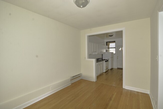Foto del edificio - 820 W Waveland Ave