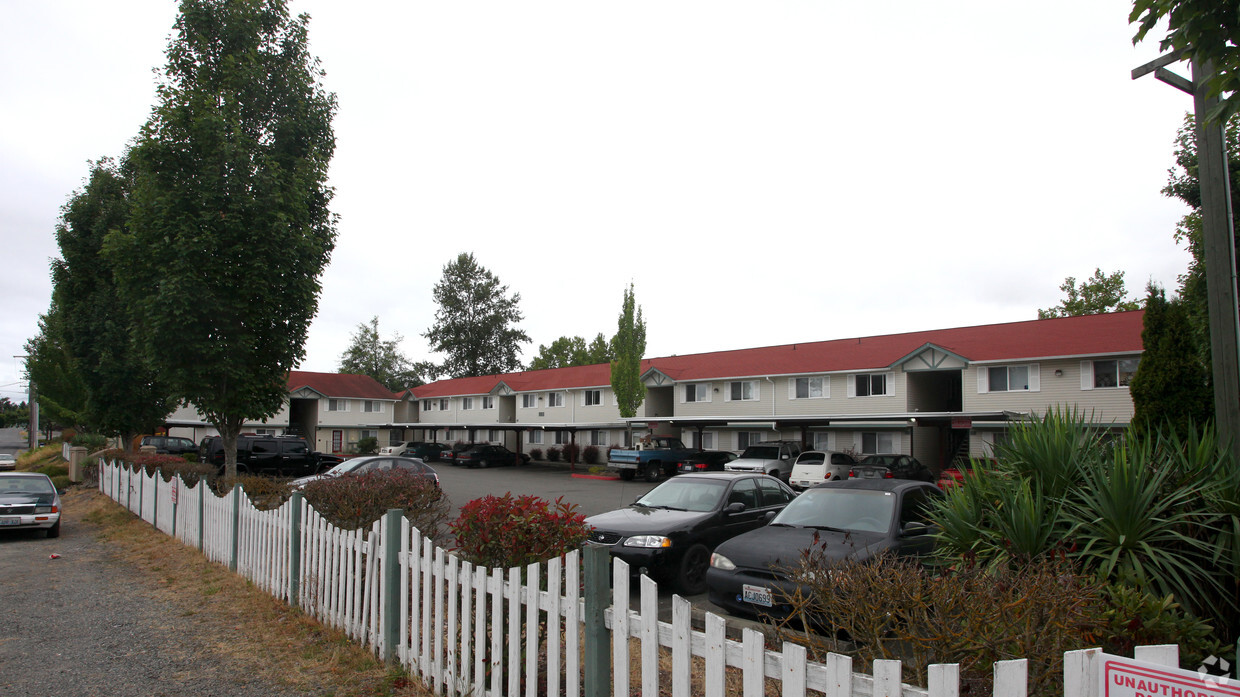 Primary Photo - Cottonwood Apartments