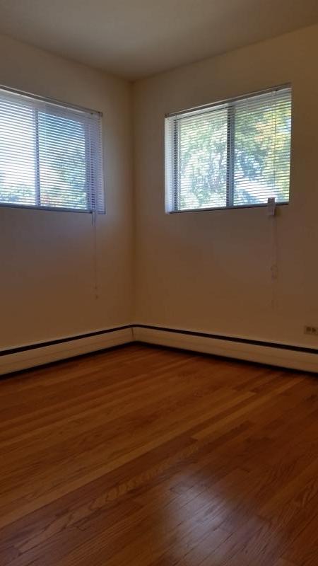 Building Photo - 6756 N Sauganash Ave