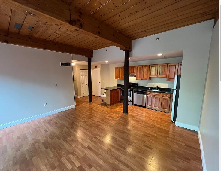 335 Cypress St, Manchester, NH 03103 House Rental in Manchester, NH