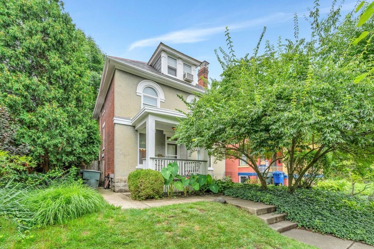 Foto principal - 1497 Belmont Ave