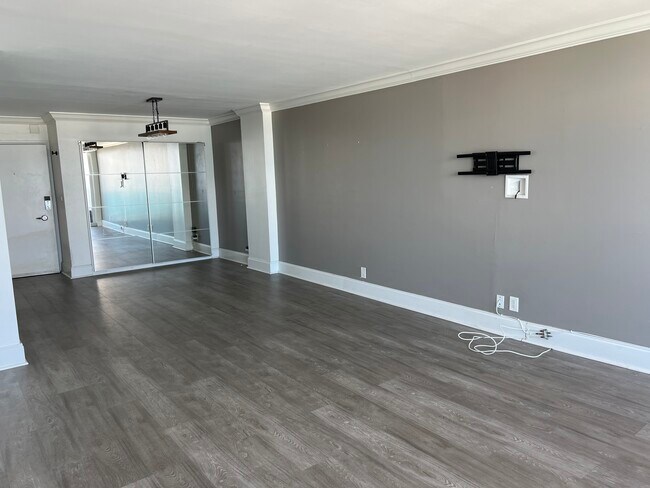 Foto del edificio - 6770 Indian Creek Dr