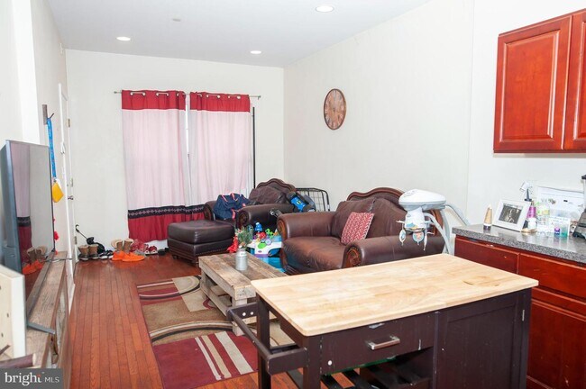 Building Photo - 2044 N 18th St