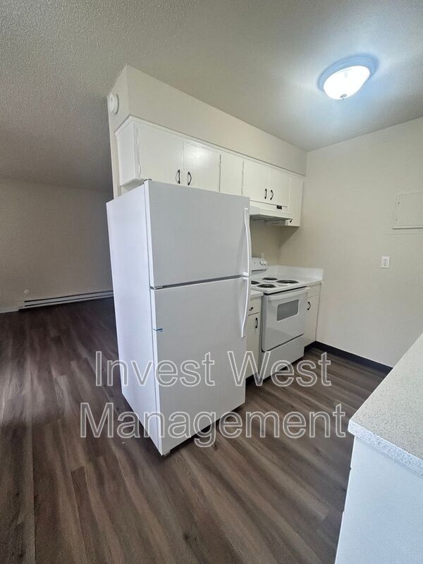 Foto del edificio - 1806 W Fourth Plain Blvd
