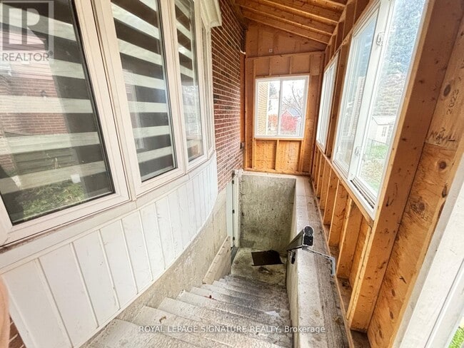 Photo du bâtiment - 59 Jayfield Rd