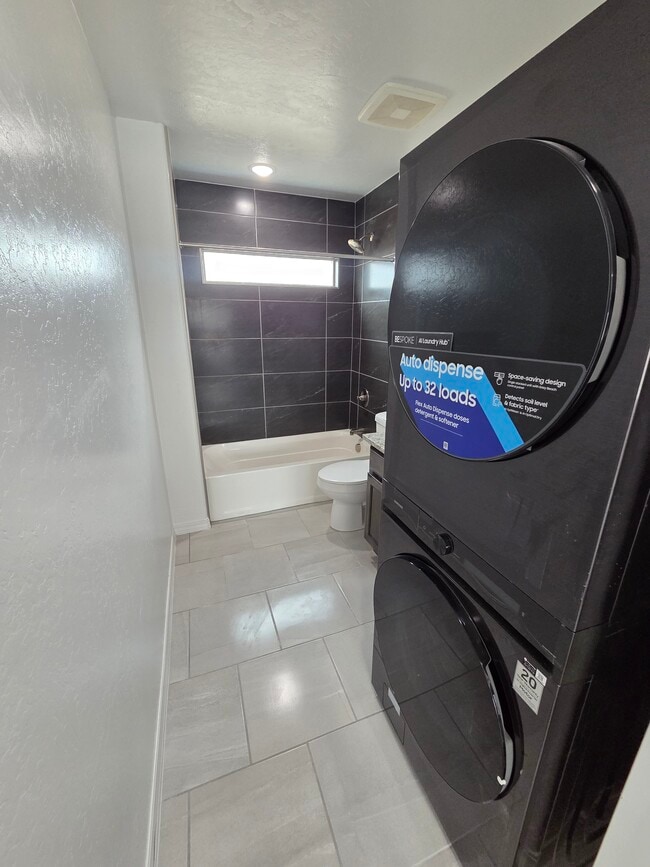 Bathroom - 13101 Lopez Rd