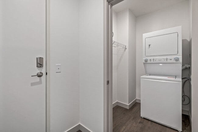 Interior Photo - The Harlan