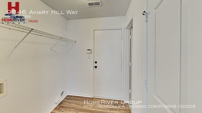 Foto del edificio - Check out this nice 3 BD/2.5BA home!