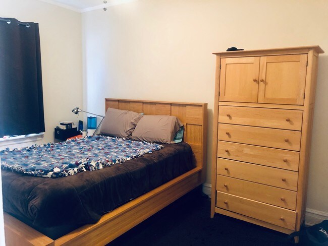 Building Photo - 4821 N Springfield Ave