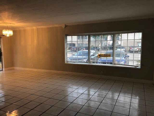 Foto principal - 5317 NW 18th St