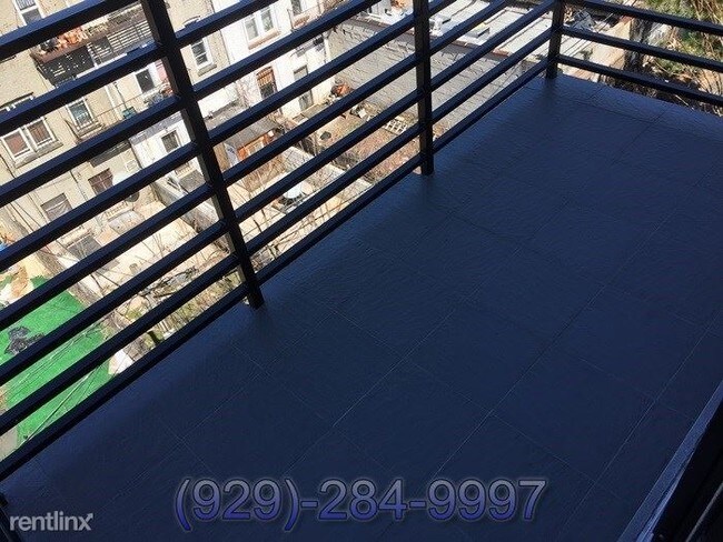 Building Photo - 331 Herkimer St