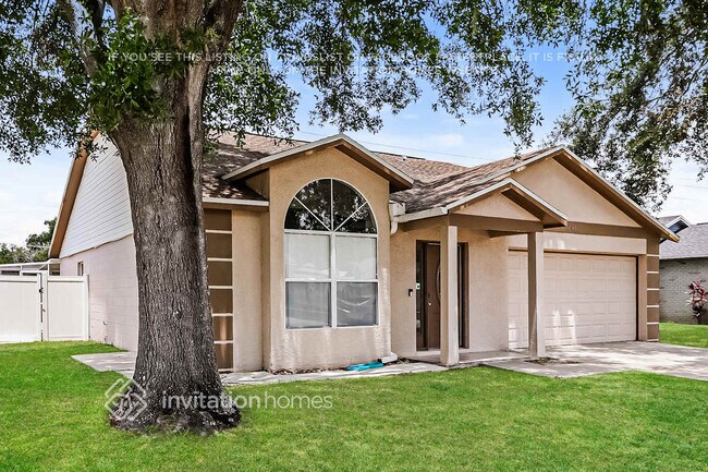 Building Photo - 2102 Ridgemore Dr