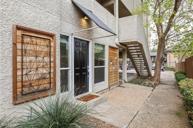 Foto del edificio - 1 br, 1 bath Condo - 4130 Newton Ave Apt C