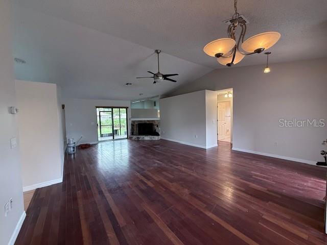 Foto del edificio - 2393 Aubrey Ln