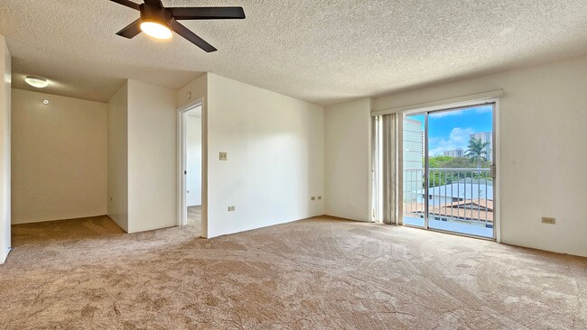 Building Photo - 802 Punahou, newly painted with new carpet...