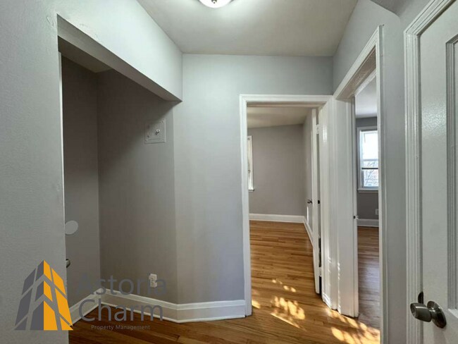 Building Photo - 3519 Rosekemp Ave