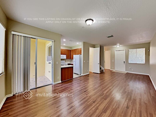 Building Photo - 4401 Coventry Pointe Way