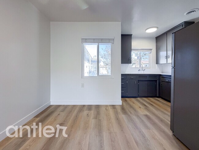 Building Photo - 4033 Palmwood Dr