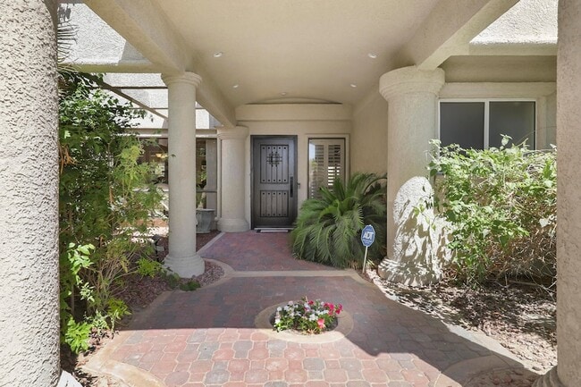 Building Photo - 78950 Starlight Ln