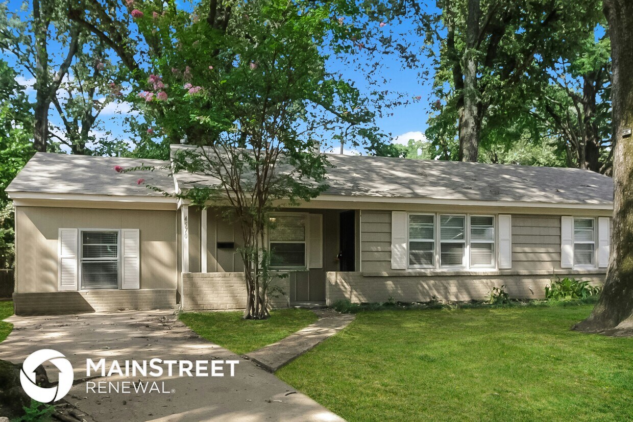 Foto principal - 4570 E Dearing Rd