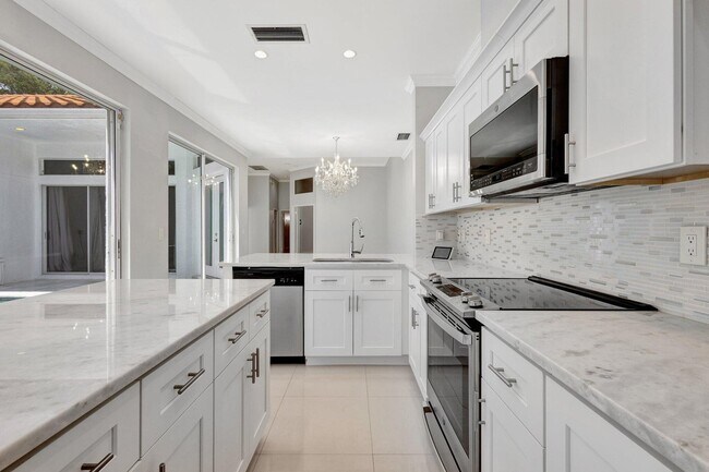 Building Photo - 3807 Candlewood Ct