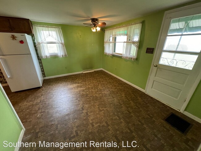 Building Photo - 3 br, 1 bath House - 4703 Fake Rd