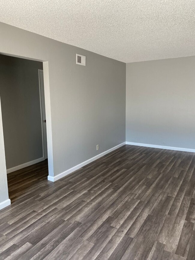 Foto del edificio - 44-2306