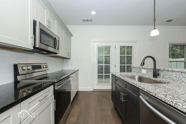 Foto del edificio - 3319 Old Hickory Blvd