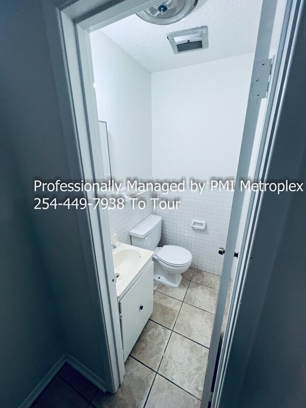 Foto del edificio - 212 Wilshire Dr