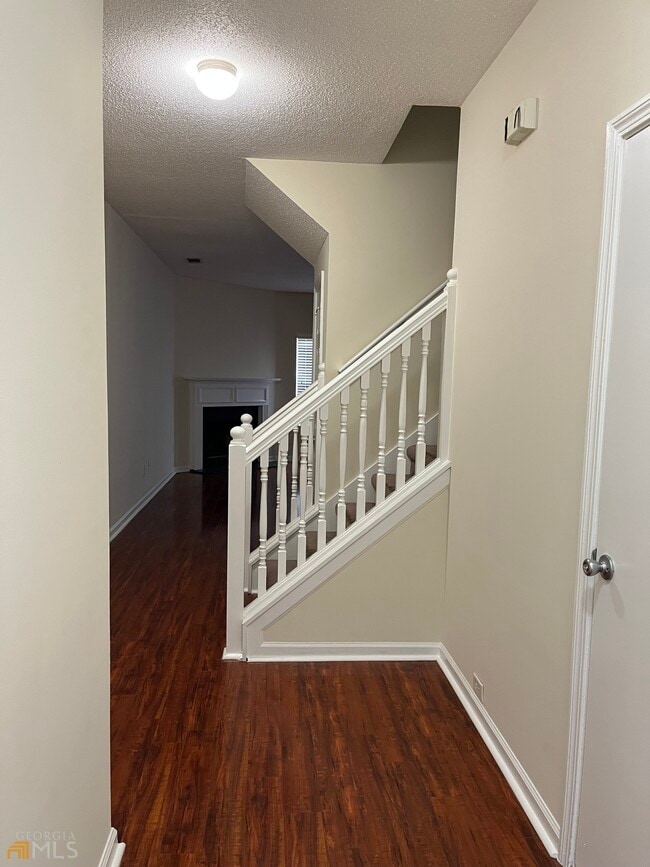 Building Photo - 166 Seabreeze Ct