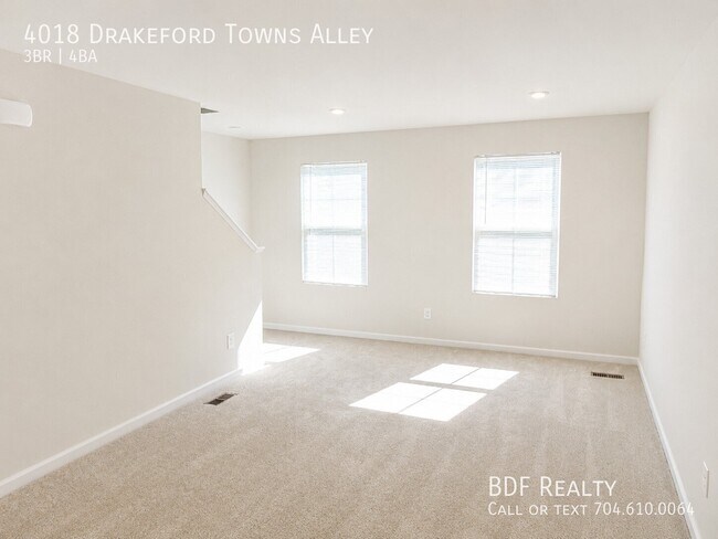 Foto del edificio - 4018 Drakeford Towns Aly