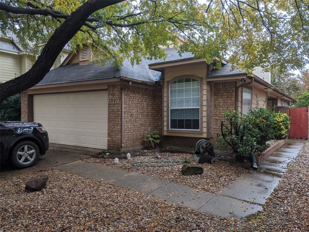 Foto principal - 3807 Branch Hollow Cir