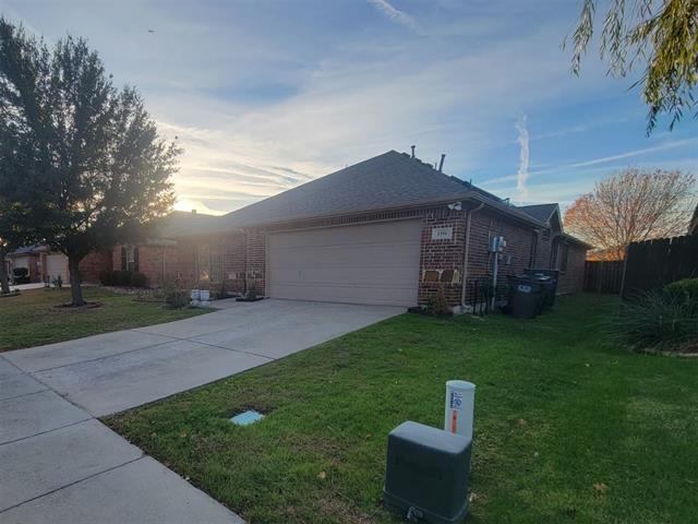 Building Photo - 2356 Aurora Dr