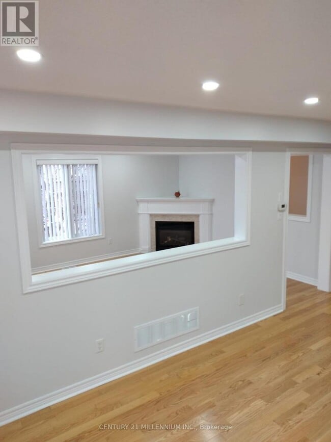 Building Photo - 23 Pefferlaw Cir