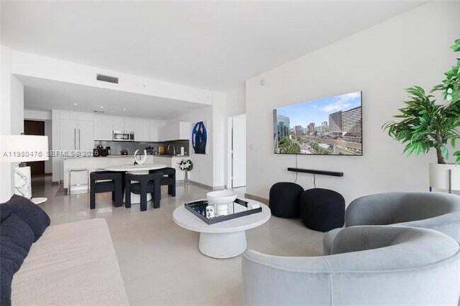 Foto del edificio - 88 SW 7th St