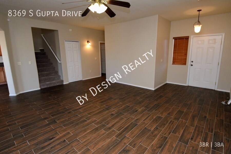 Empire Heights 3 Bed 2.5 Bath Solar Pane... House for Rent in