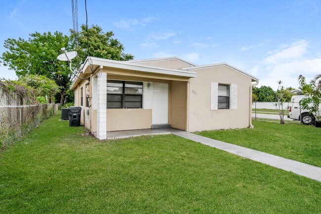 Foto del edificio - 5201 SW 24th St