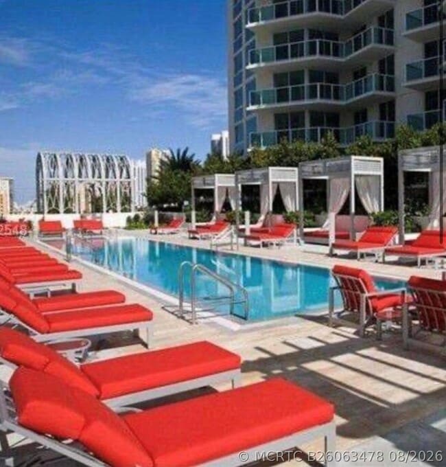 Building Photo - 250 Sunny Isles Blvd