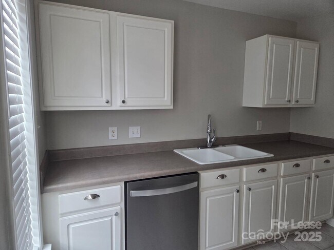 Foto del edificio - 16854 Bridgeton Ln