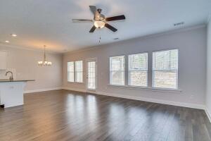 Foto del edificio - 5112 Heathbrook Dr