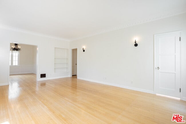 Foto del edificio - 442 S Maple Dr