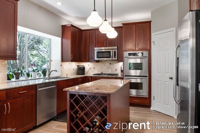 Building Photo - 4 br, 2.5 bath House - 1406 Dapplegrey Ln,...