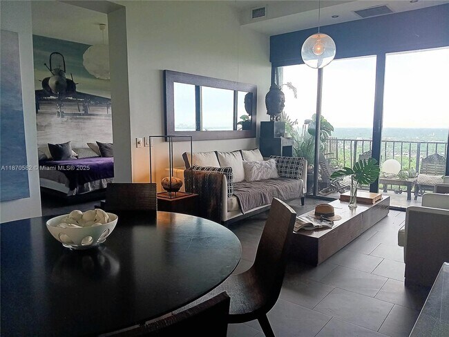 Foto del edificio - 780 NE 69th St