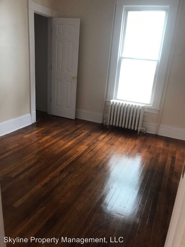 Foto del edificio - 128 Central Ave