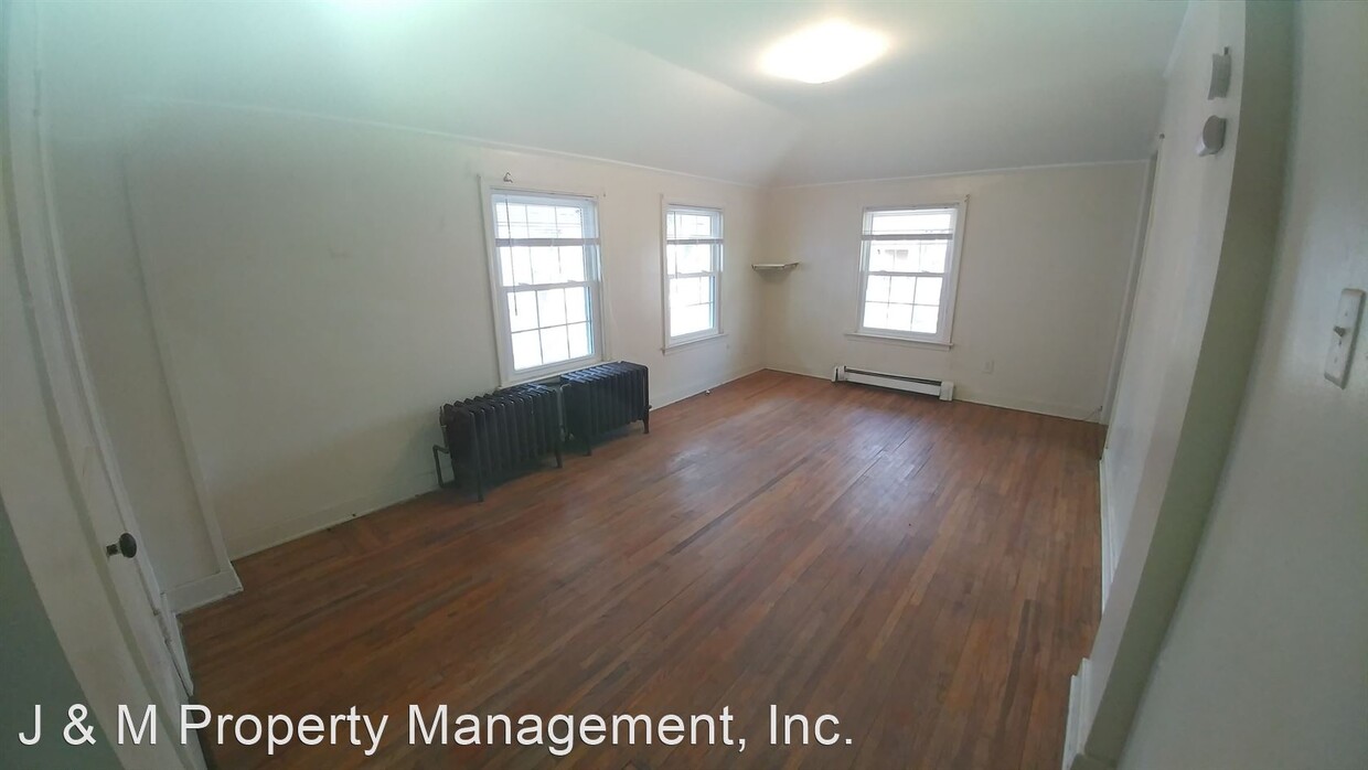 Primary Photo - 2715 Stone Park Blvd