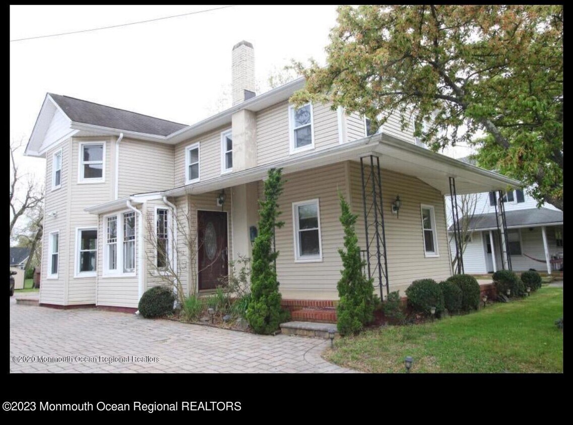 370 W Park Ave, Ocean Township, NJ 07755 House Rental in Ocean