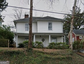 Building Photo - 102 E 5th Ave