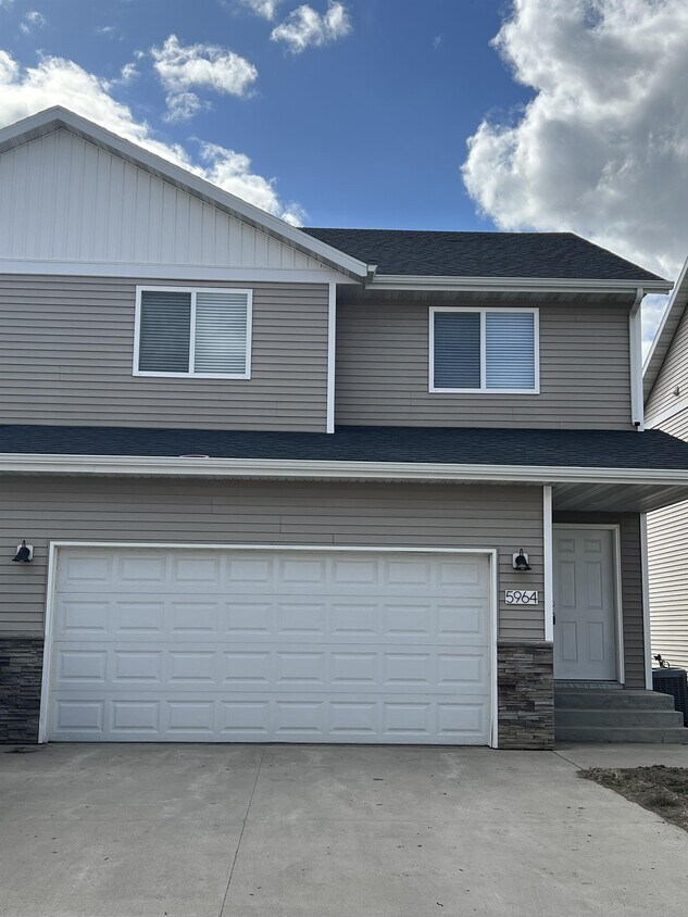 5964 36th St S, Fargo, ND 58104 House Rental in Fargo, ND